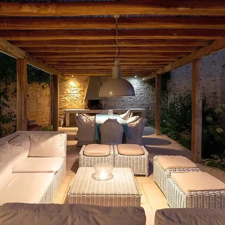 Villa Family Charlotta With Pool In Visnjan *